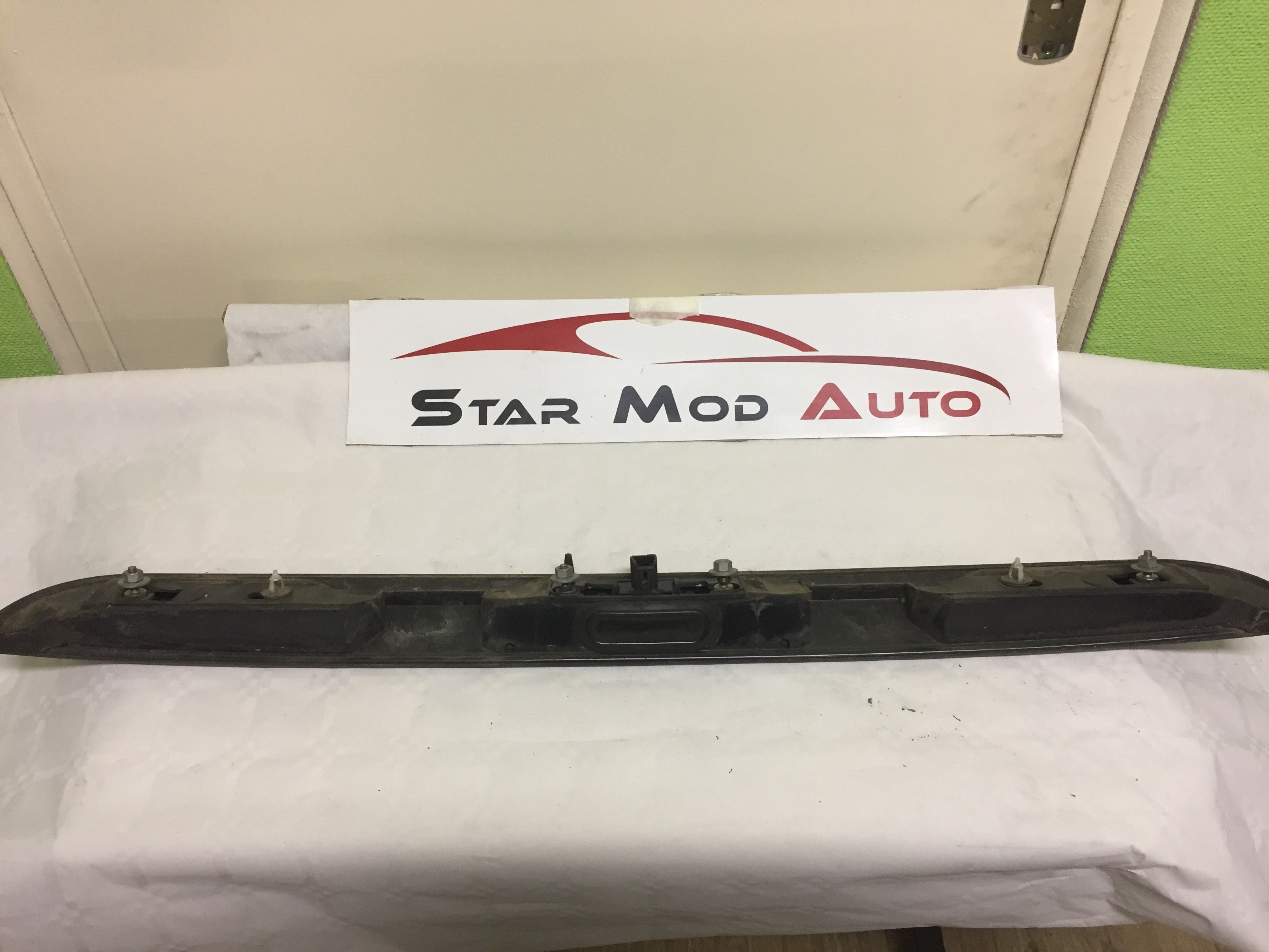 bouton d ouverture de malle arrière Xsara Picasso 2003