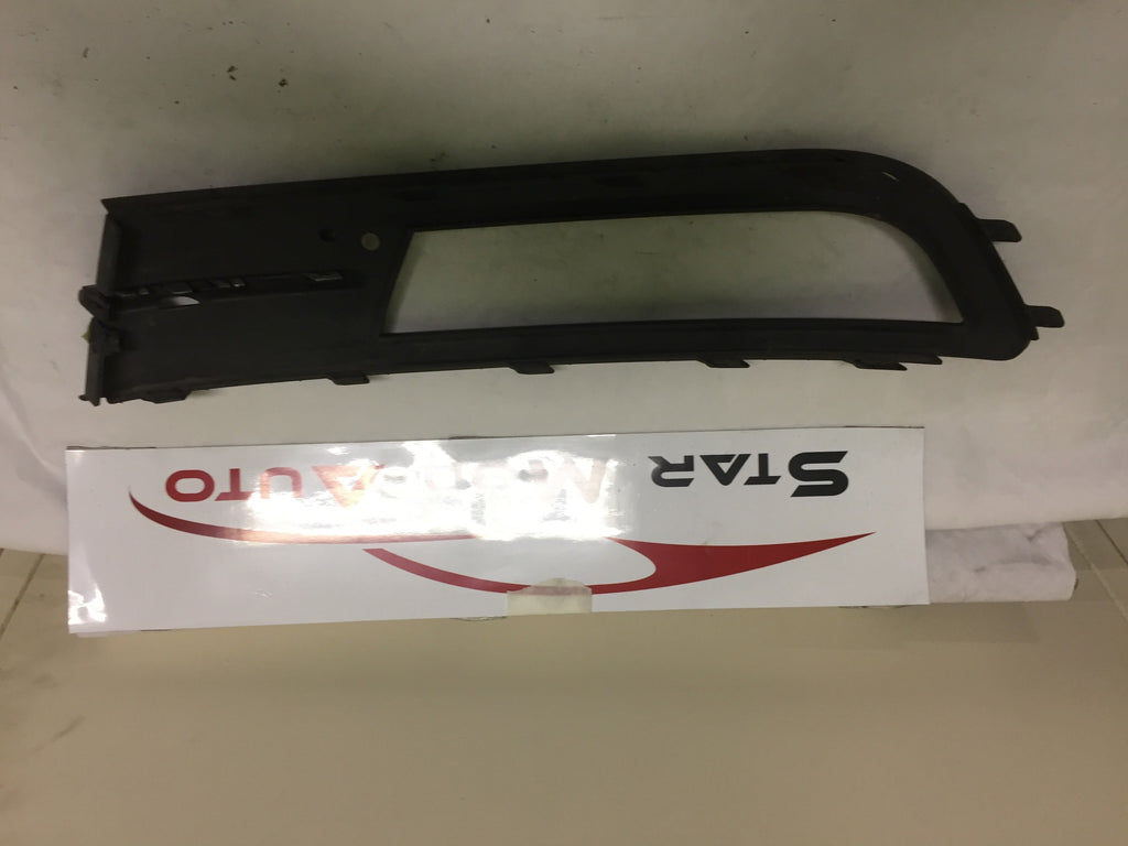 cache antibrouillard avant Volkswagen passât 2018