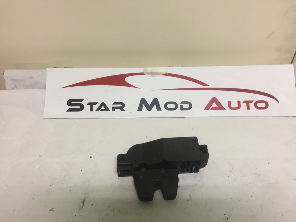 serrure de malle arrière Citroën c3 2007