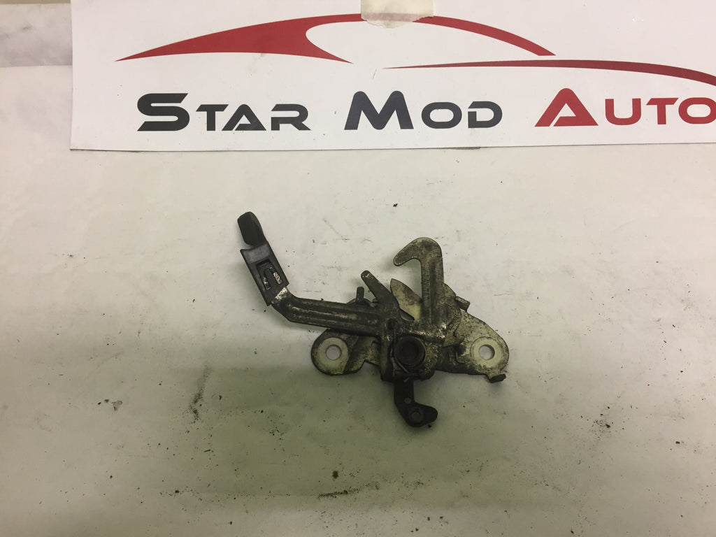 serrure de capot Peugeot 307 2005