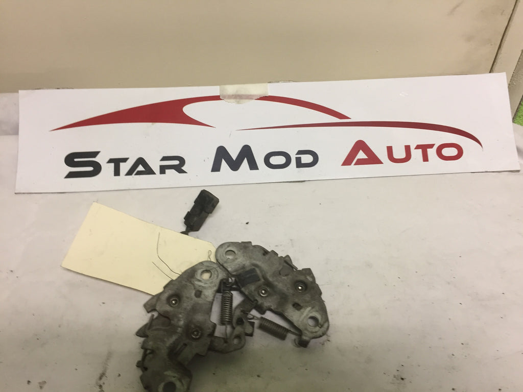 serrure de capot Citroën Xantia 1999