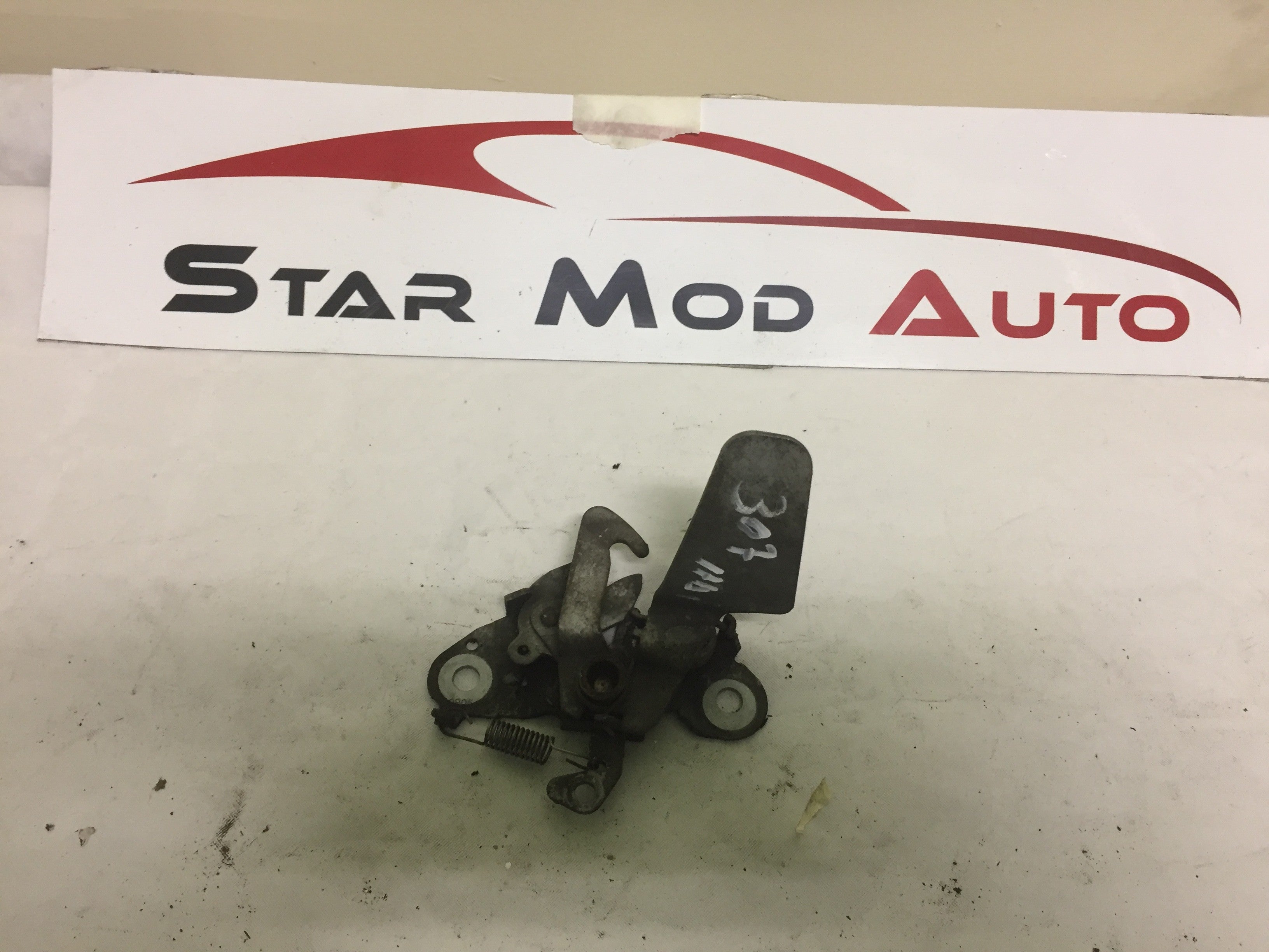 serrure de capot Peugeot 307 phase 2 2007