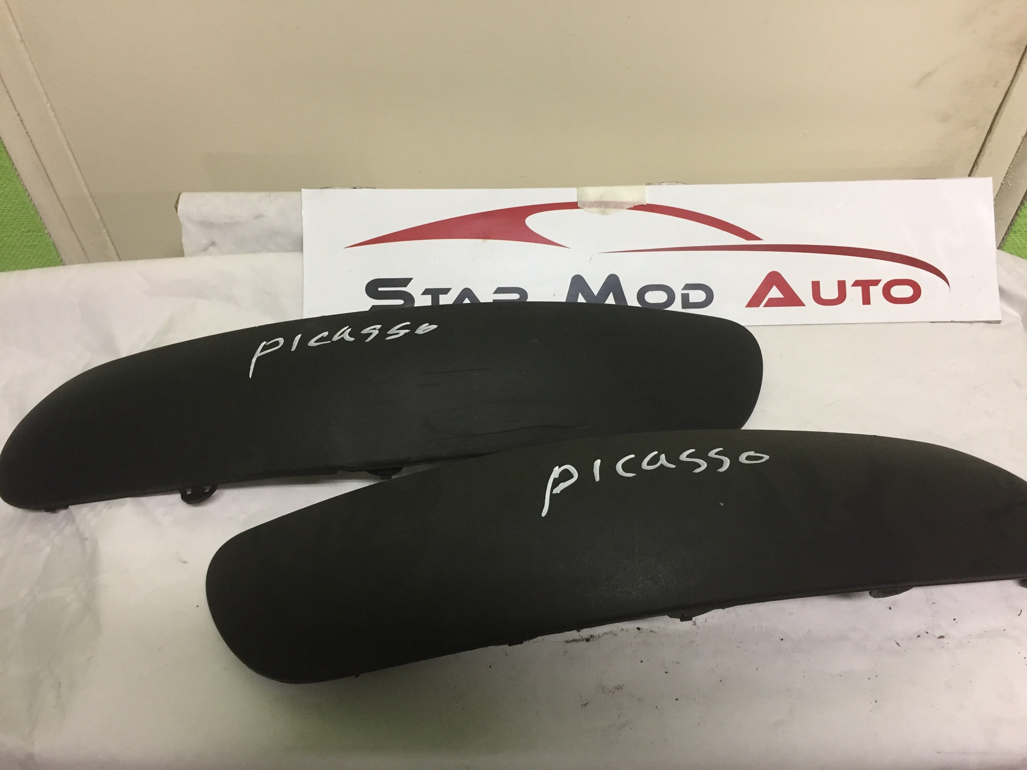 croix de par choc Citroën Xsara Picasso 2006