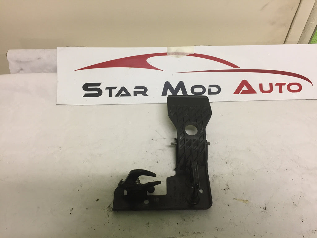 ouverture de capot Audi a3 8p 2008