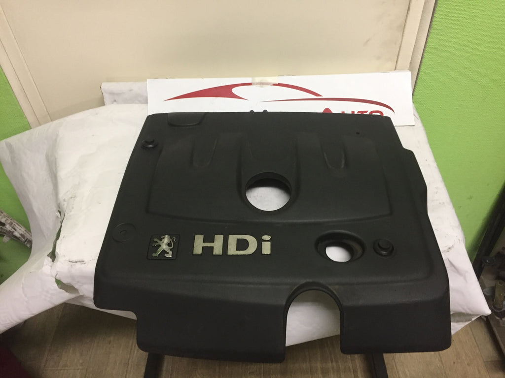 cache moteur Peugeot 307 2.0 hdi 90 cv année 2005