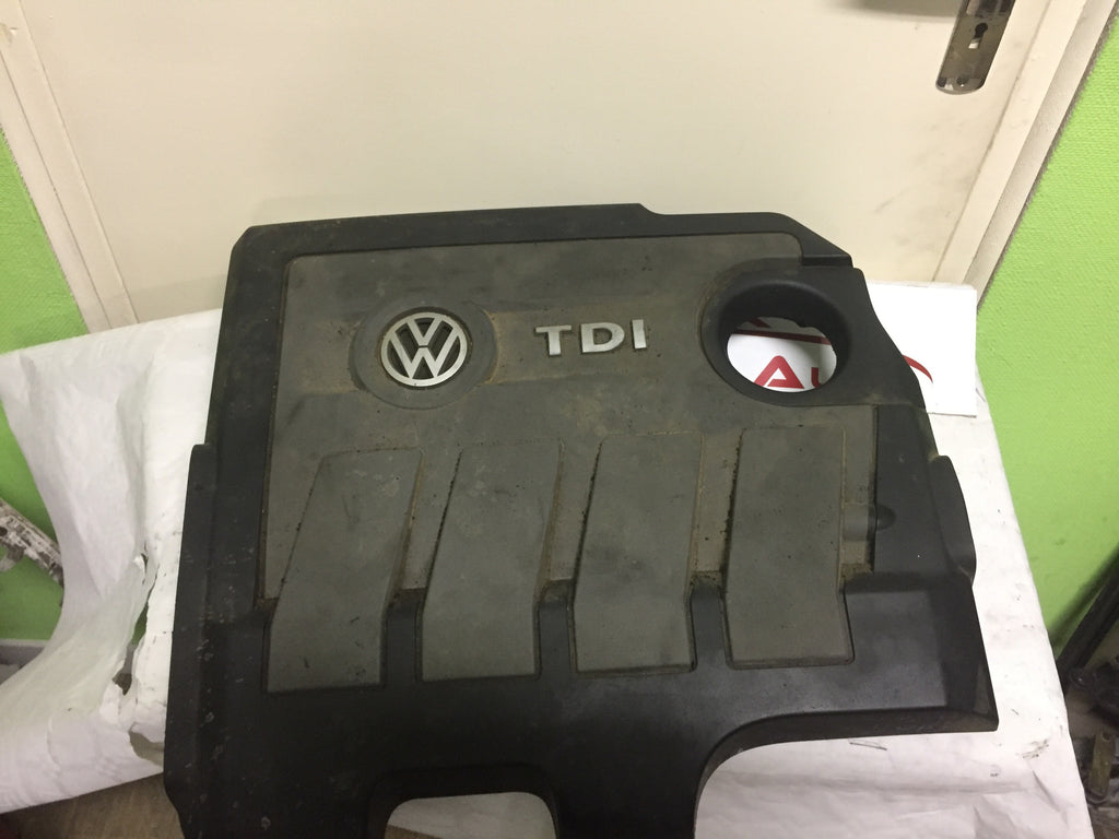 cache moteur Volkswagen golf 7 2013