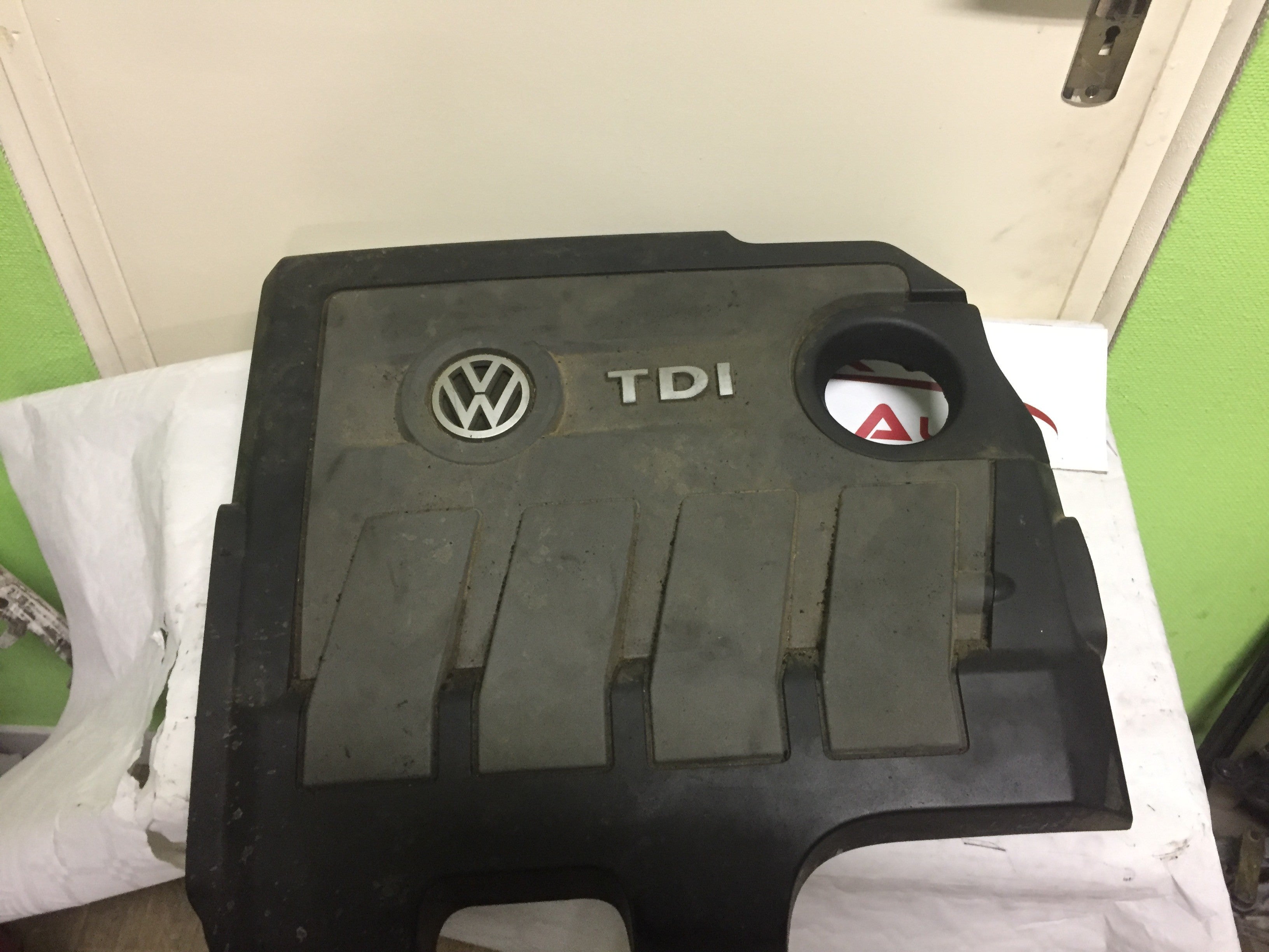 cache moteur Volkswagen golf 7 2013