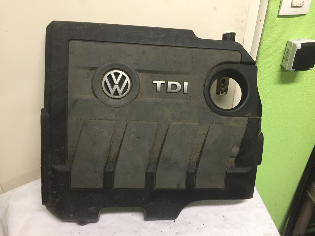 cache moteur Volkswagen golf 7 2013