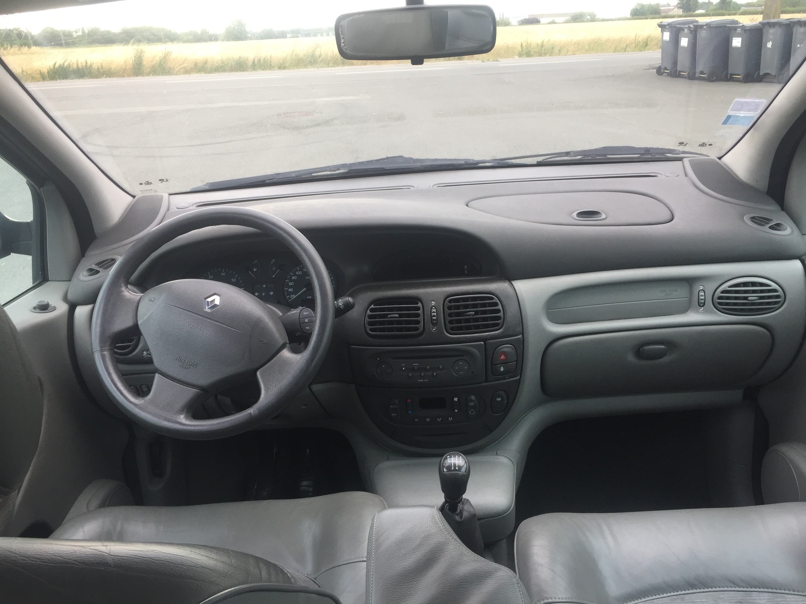 RENAULT SCENIC 1.9 DCI 105 CV ANNÉE 2001