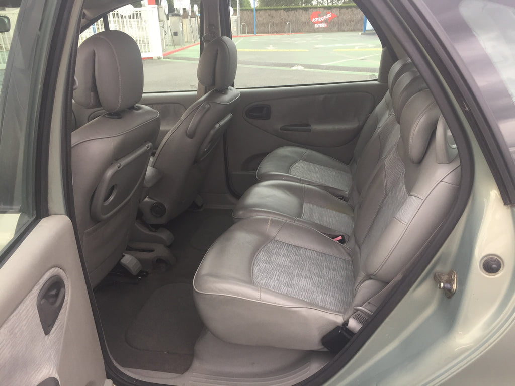 RENAULT SCENIC 1.9 DCI 105 CV ANNÉE 2001