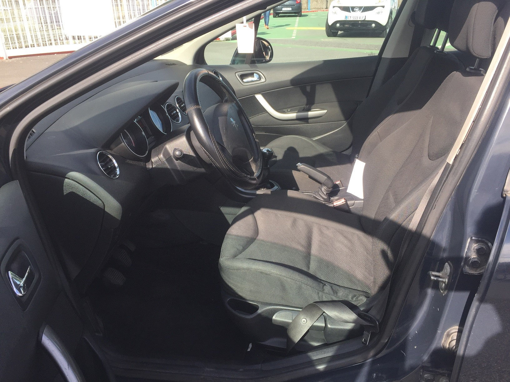 Peugeot 308 1.4 vti 95 cv année 2008