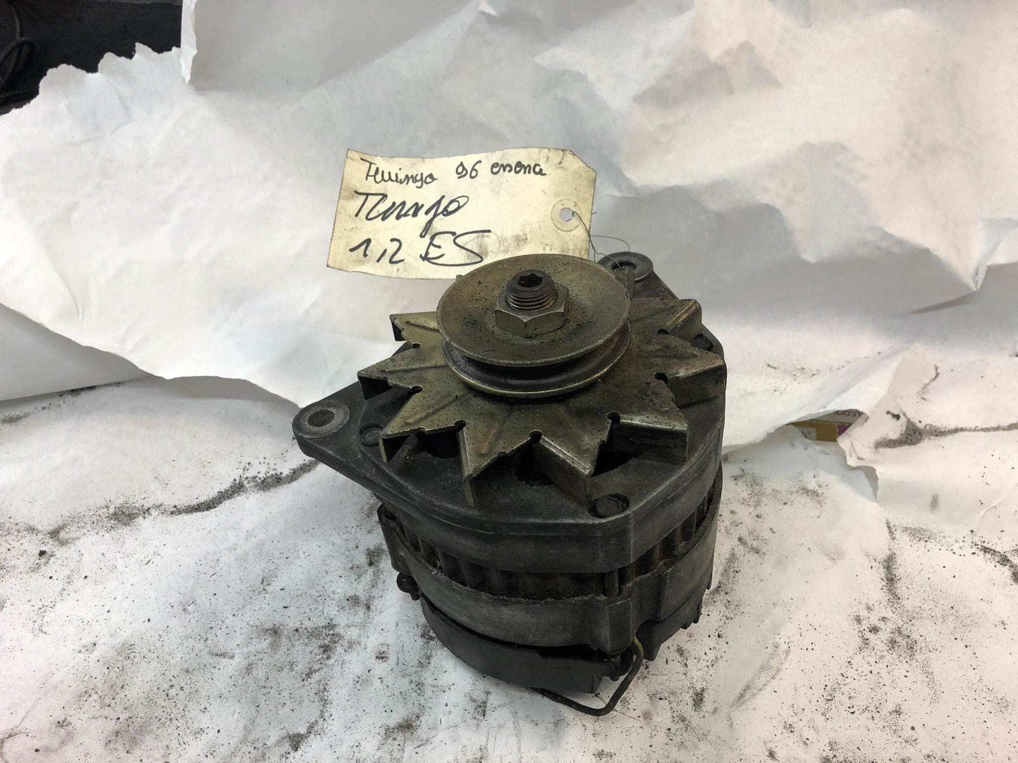 ALTERNATEUR RENAULT TWINGO 1 1.2 ESSENCE ANNÉE 1996