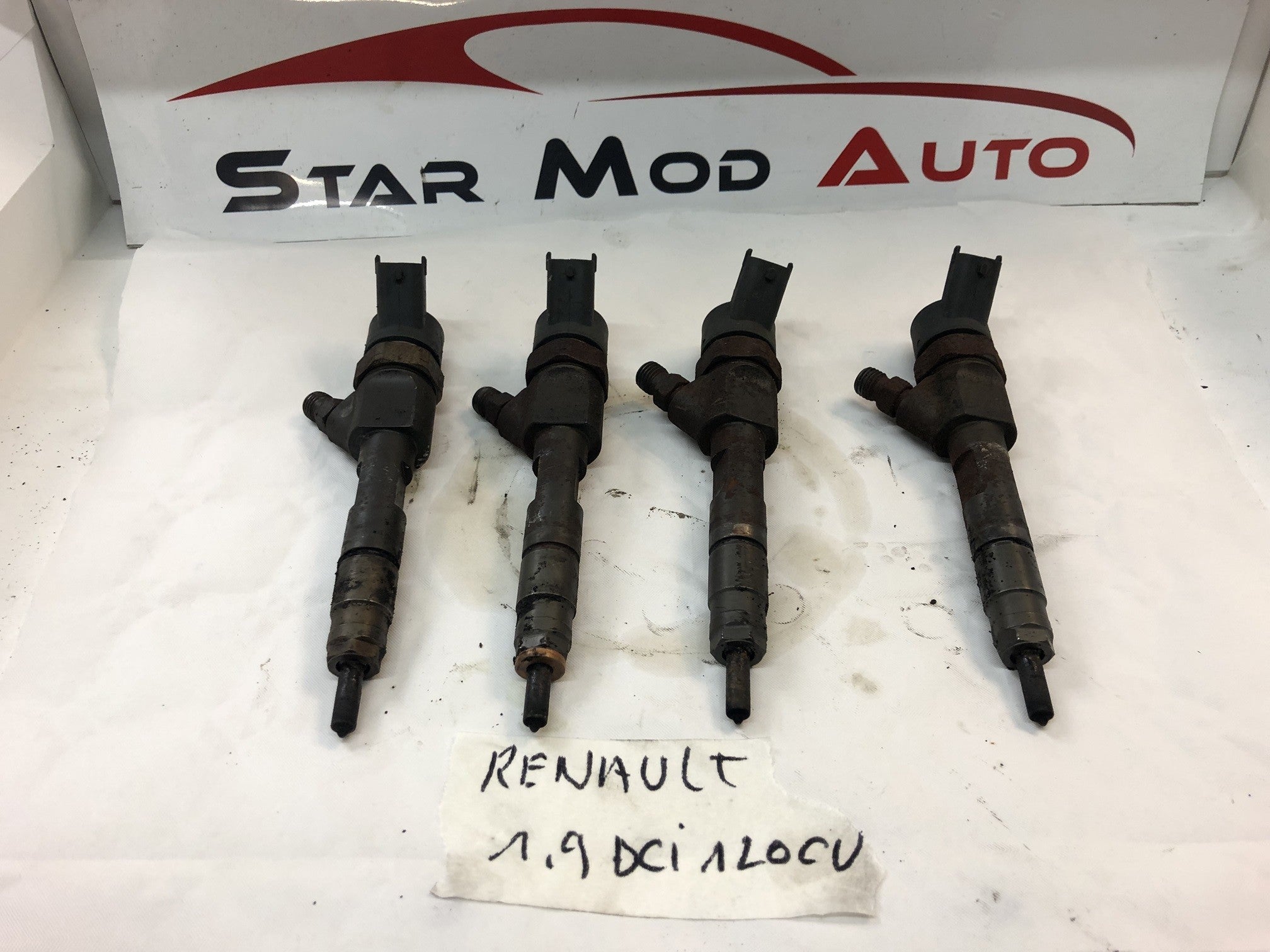INJECTEUR DIESEL RENAULT SCENIC 2 1.9 DCI 120 CV ANNEE 2008