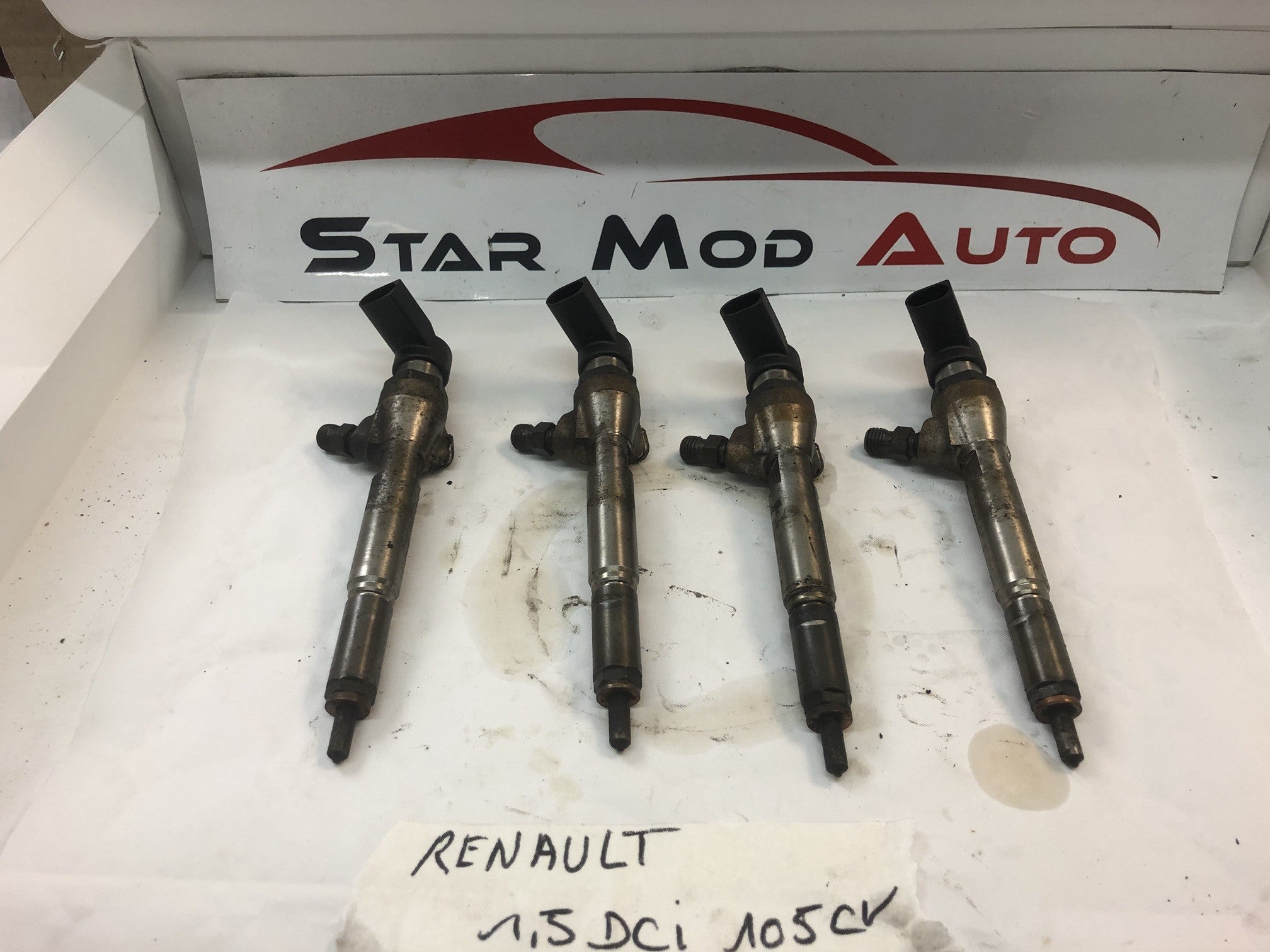 INJECTEUR DIESEL RENAULT CLIO3 1.5 DCI 105 CV ANNEE 20010