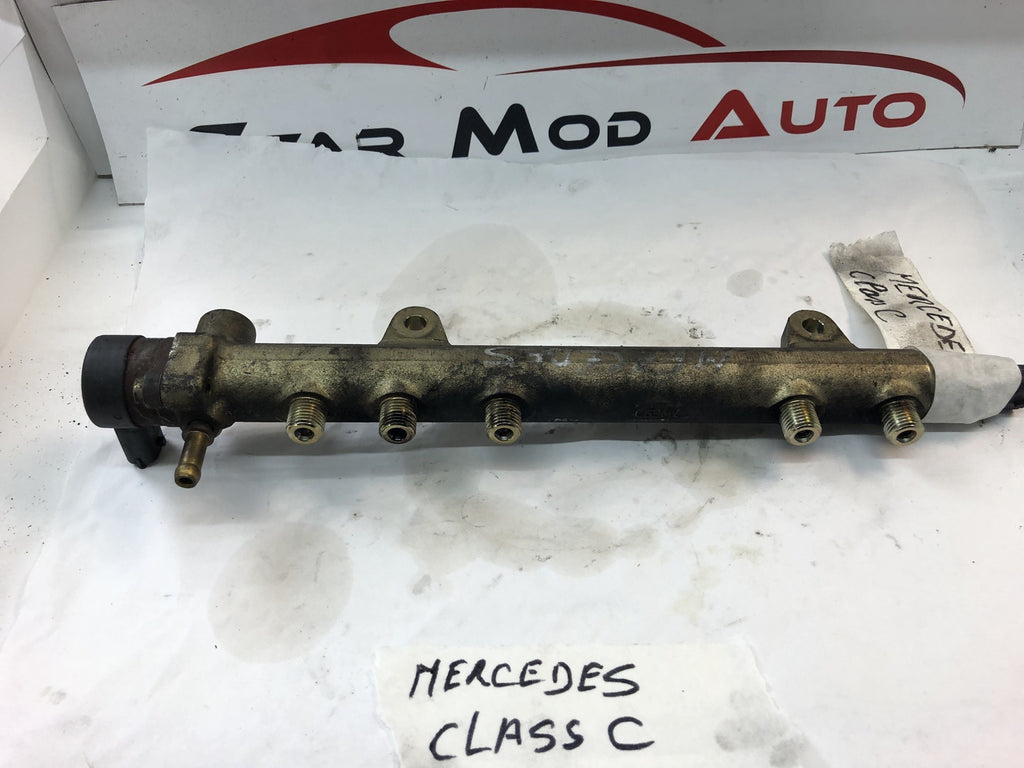 RAMPE INJECTION MERCEDES CLASS C W204 ANNEE 2003