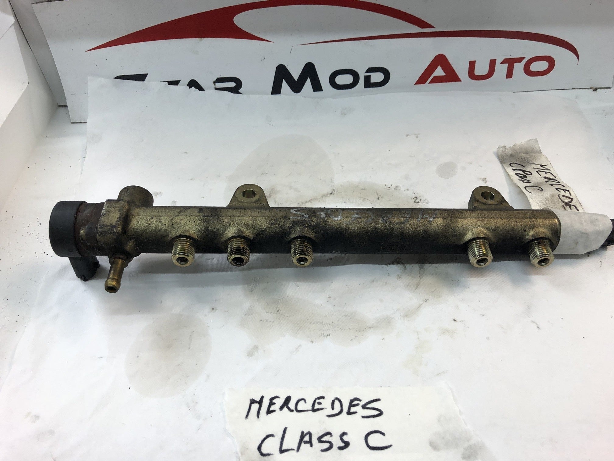 RAMPE INJECTION MERCEDES CLASS C W204 ANNEE 2003