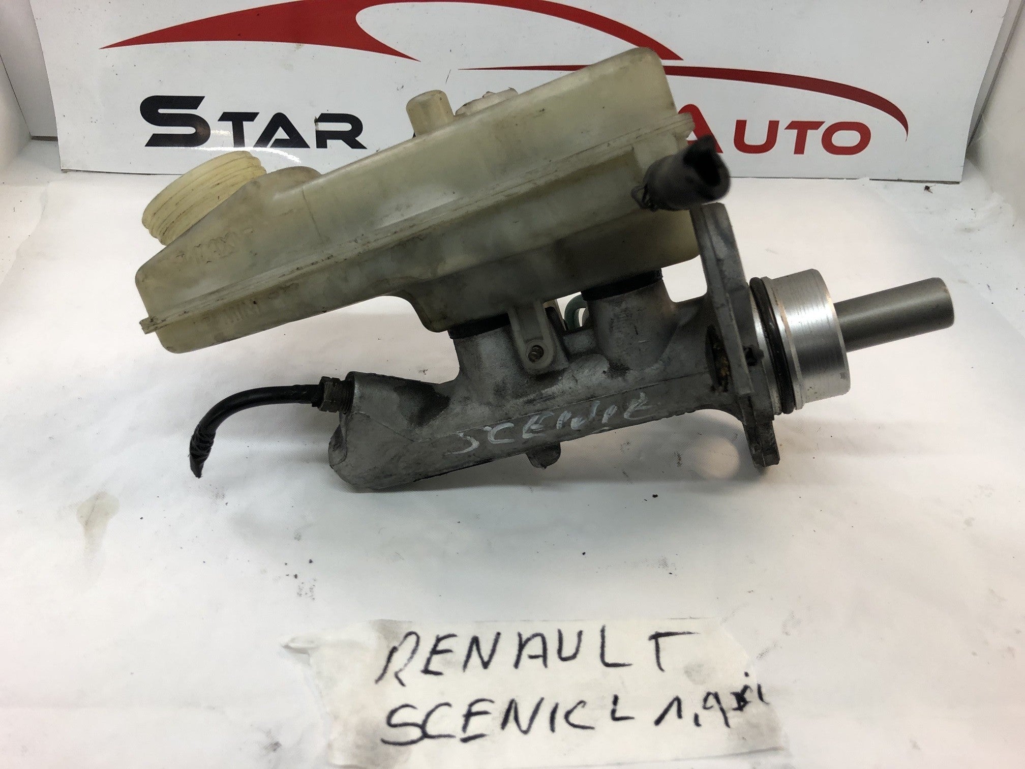 MAITRE CYLINDRE RENAULT SCENIC 2 1.9 DCI ANNEE 2008