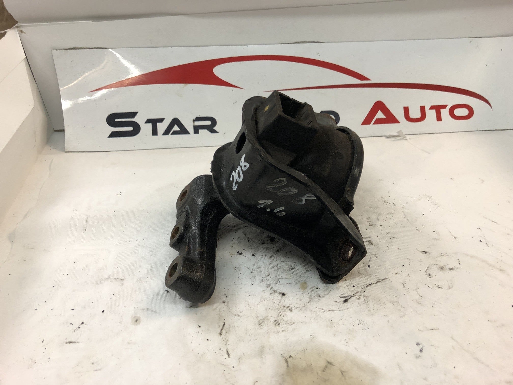 SUPPORT MOTEUR PEUGEOT 208 1.4 HDI