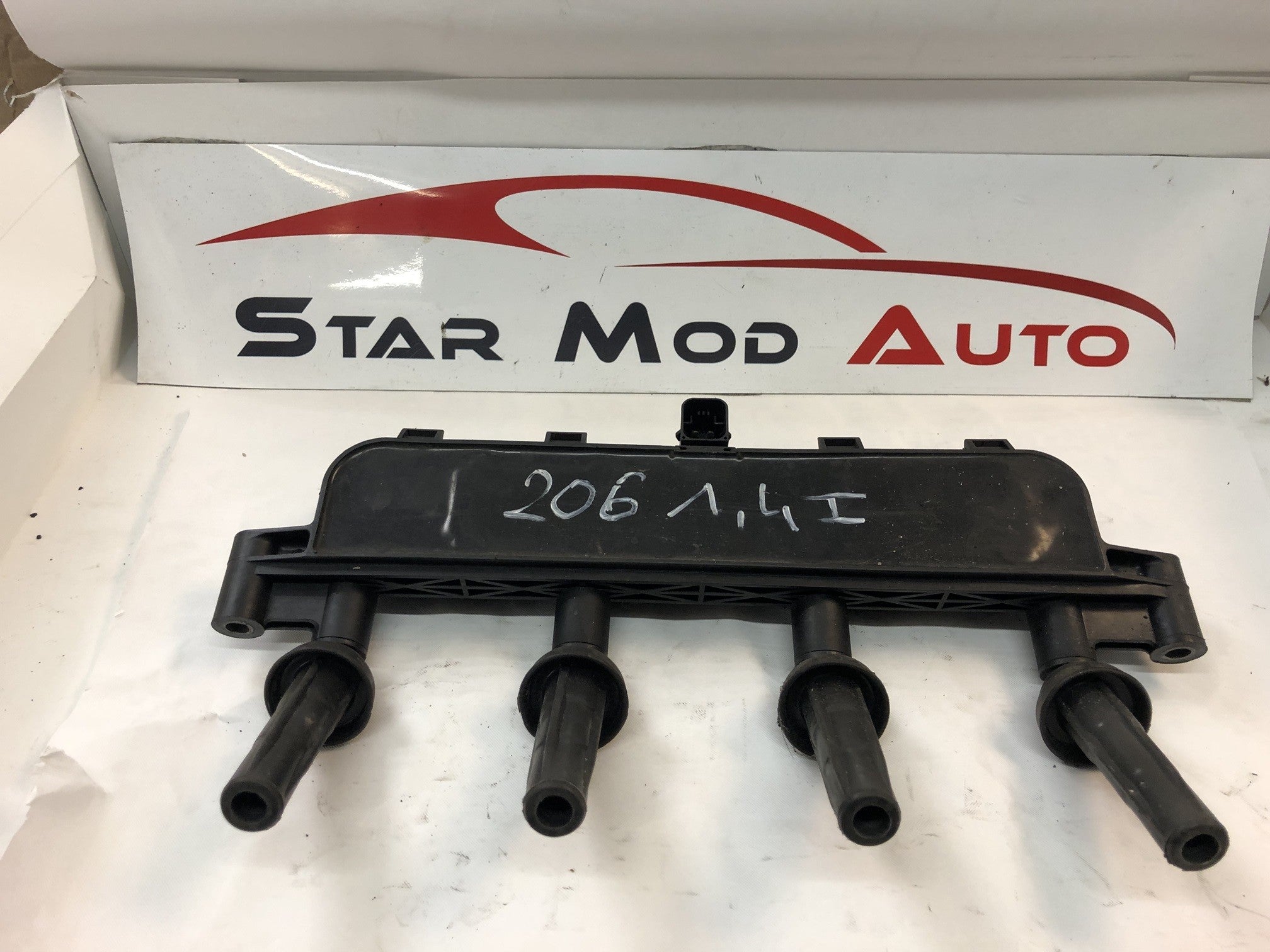 BOBINE D ALLUMAGE PEUGEOT CITROEN 1.4 ESSENCE