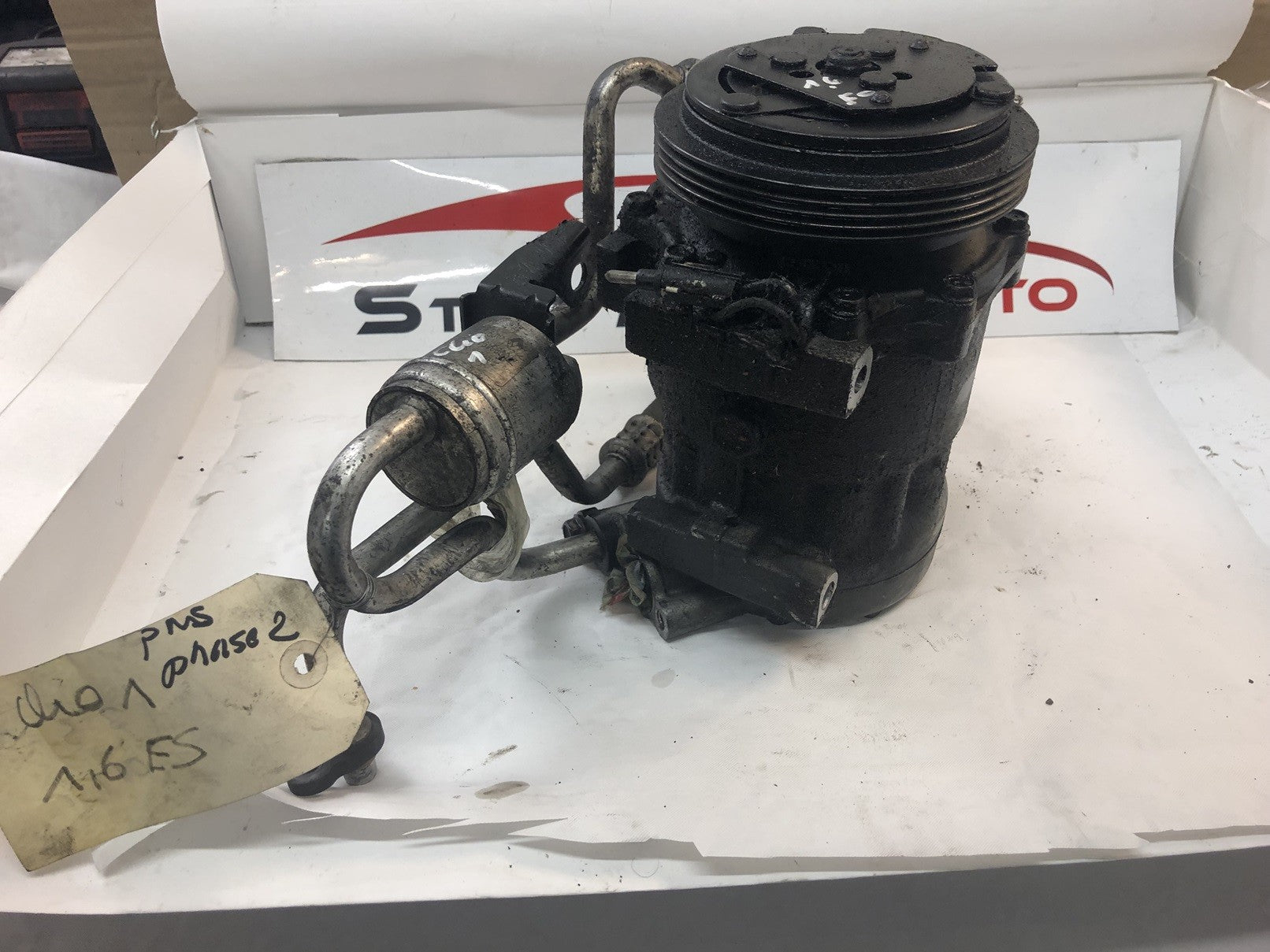 COMPRESSEUR DE CLIM RENAULT CLIO 2  1.6 ESSENCE ANNEE 2001