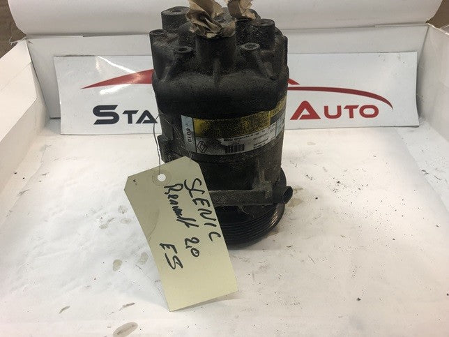 COMPRESSEUR DE CLIM RENAULT SCENIC 2  2.0 ESSENCE ANNEE 2008