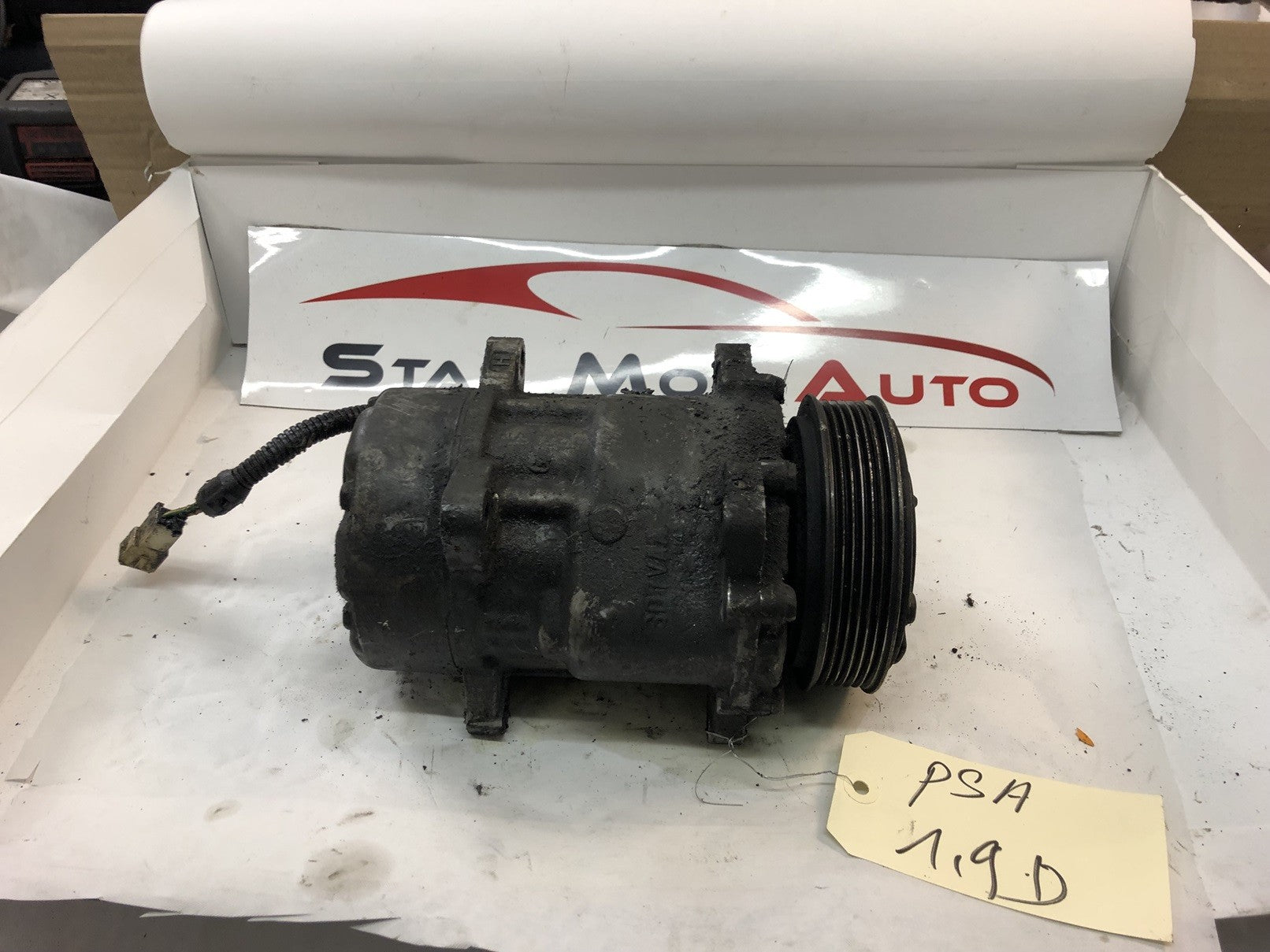 COMPRESSEUR DE CLIM PEUGEOT 206  1.9 D ANNEE 2000