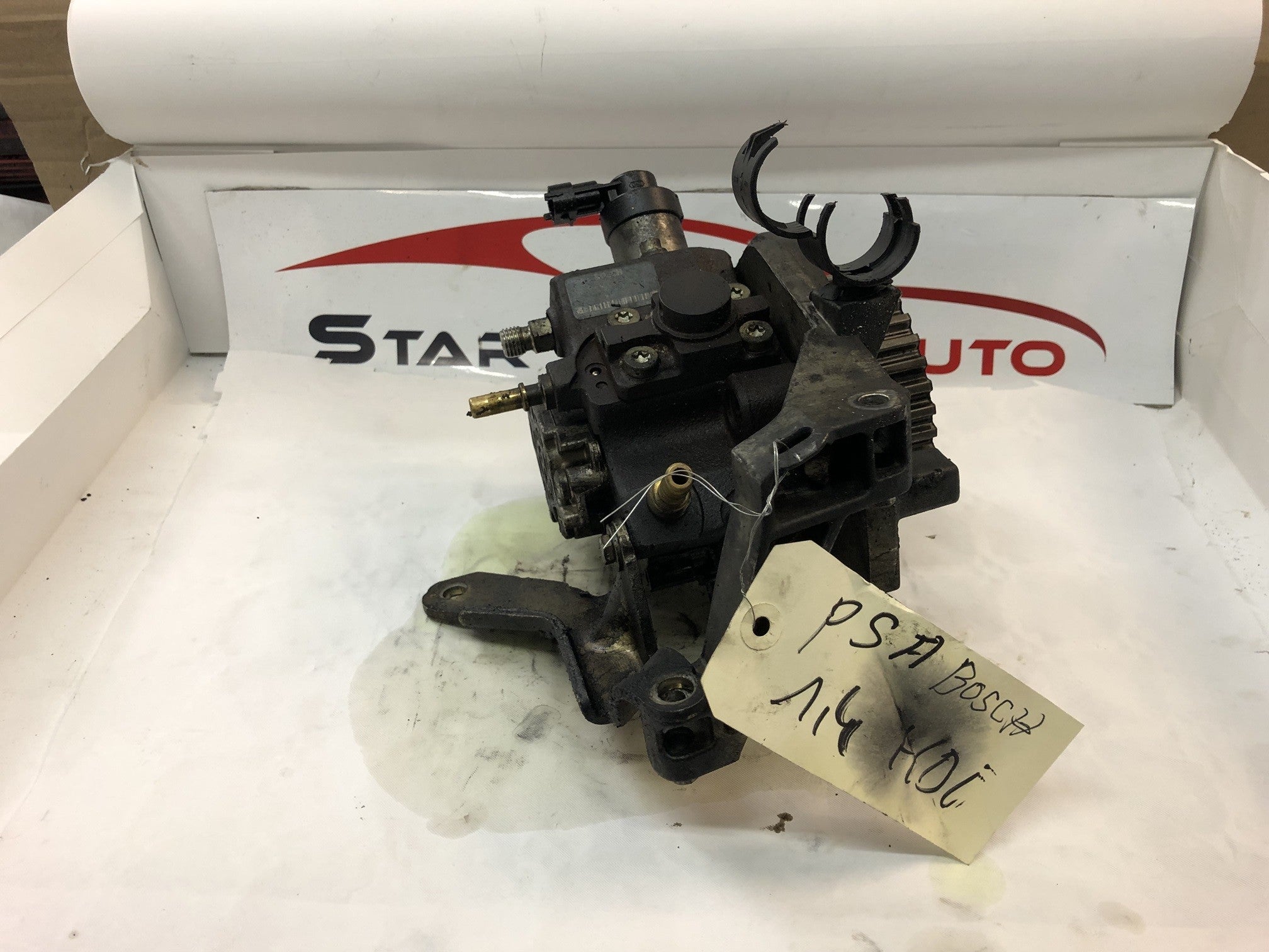 pompe injection Peugeot Citroën 1.4 hdi Bosch  année 2006