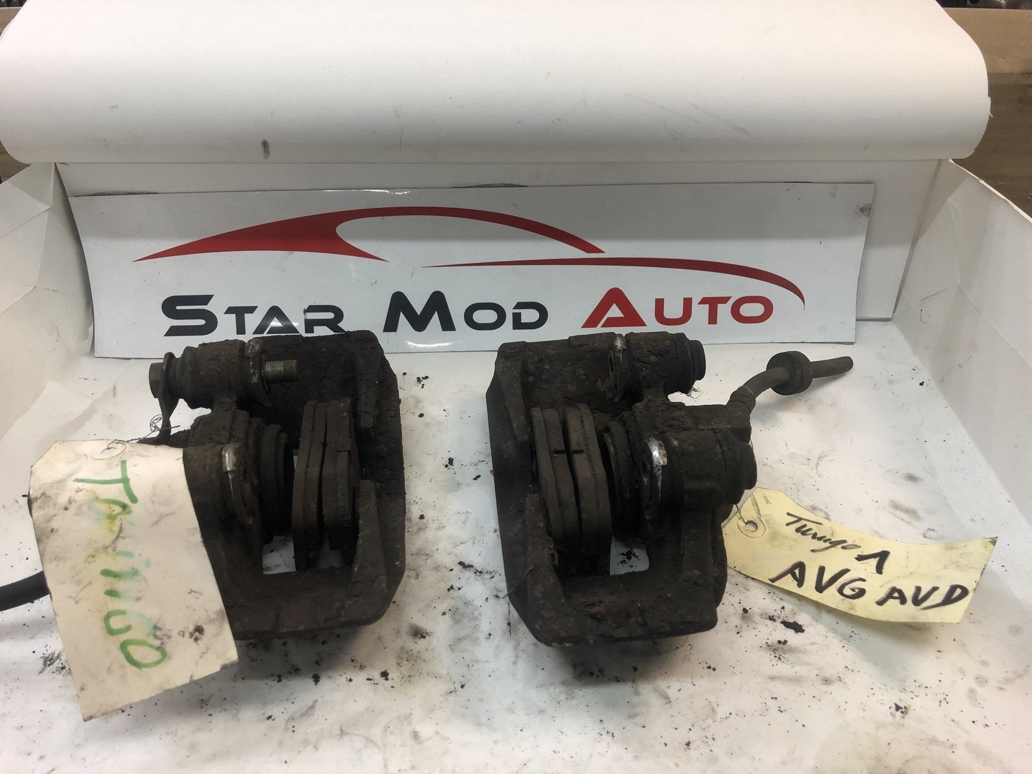 étrier de frein avant gauche avant droit Renault Twingo 1.2 es 1999