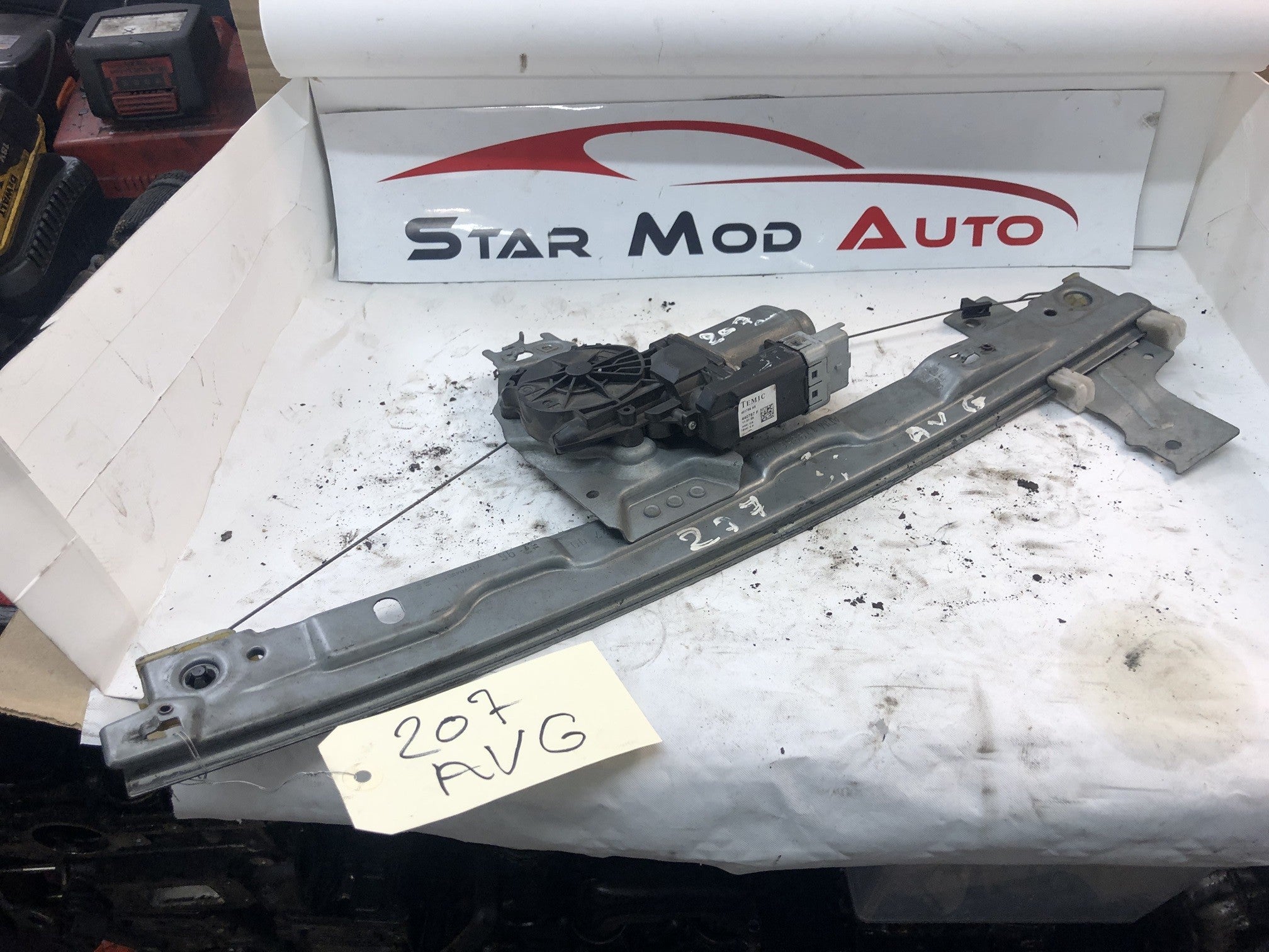 mécanisme de lève vitre avant gauche Peugeot 207 électrique