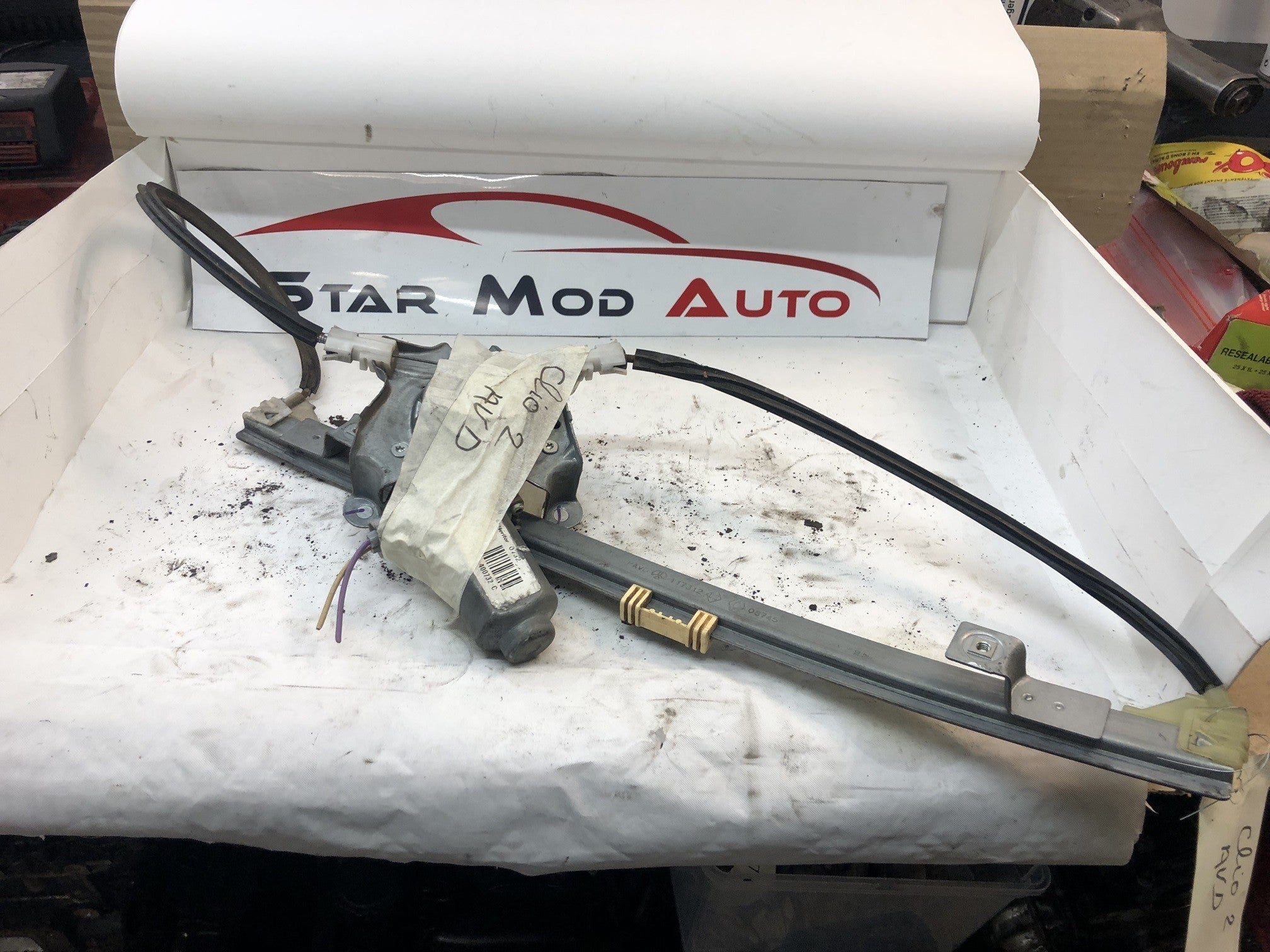 mécanisme de lève vitre avant gauche avant droit Renault Clio 2 électrique