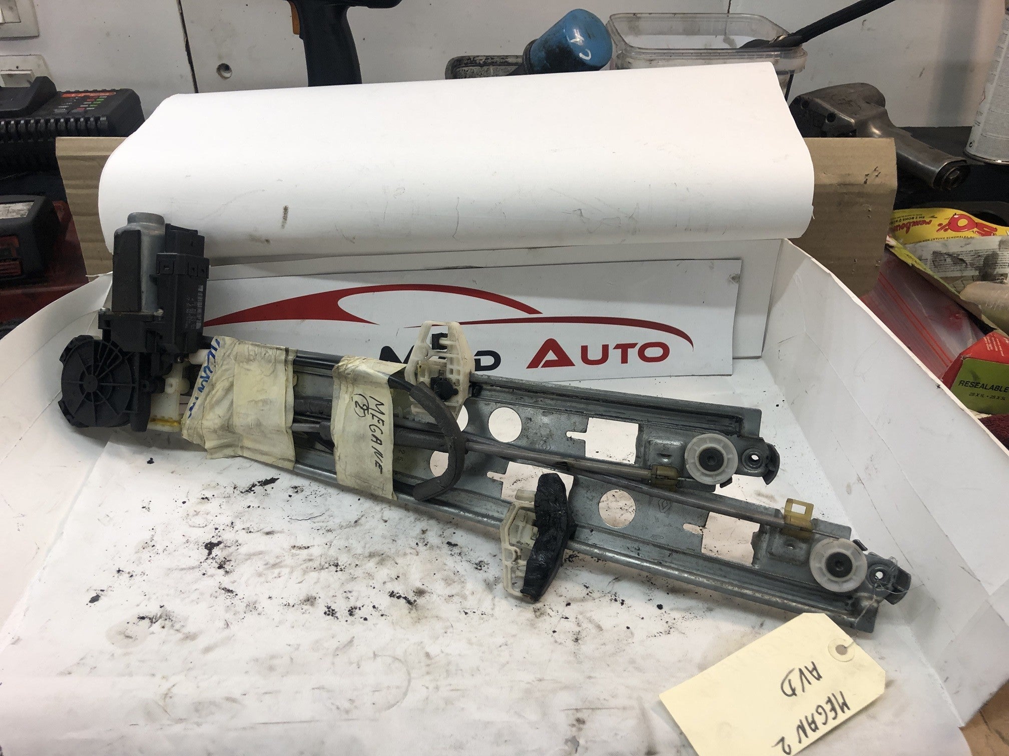 mécanisme de lève vitre avant droit Renault Megane 2 électrique