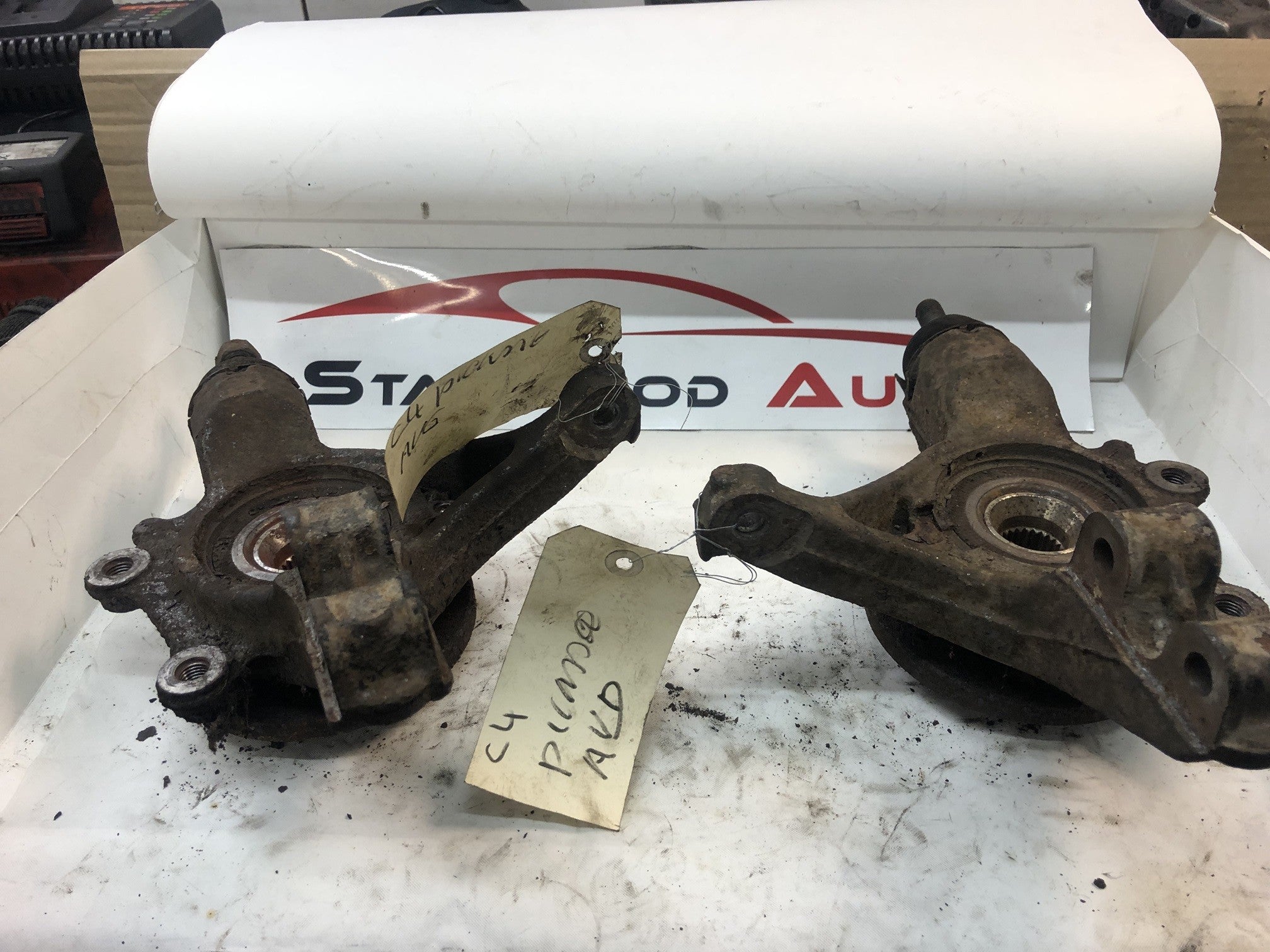 moyeu avant gauche avant droit Citroën c4 Picasso 2.0 hdi 2008