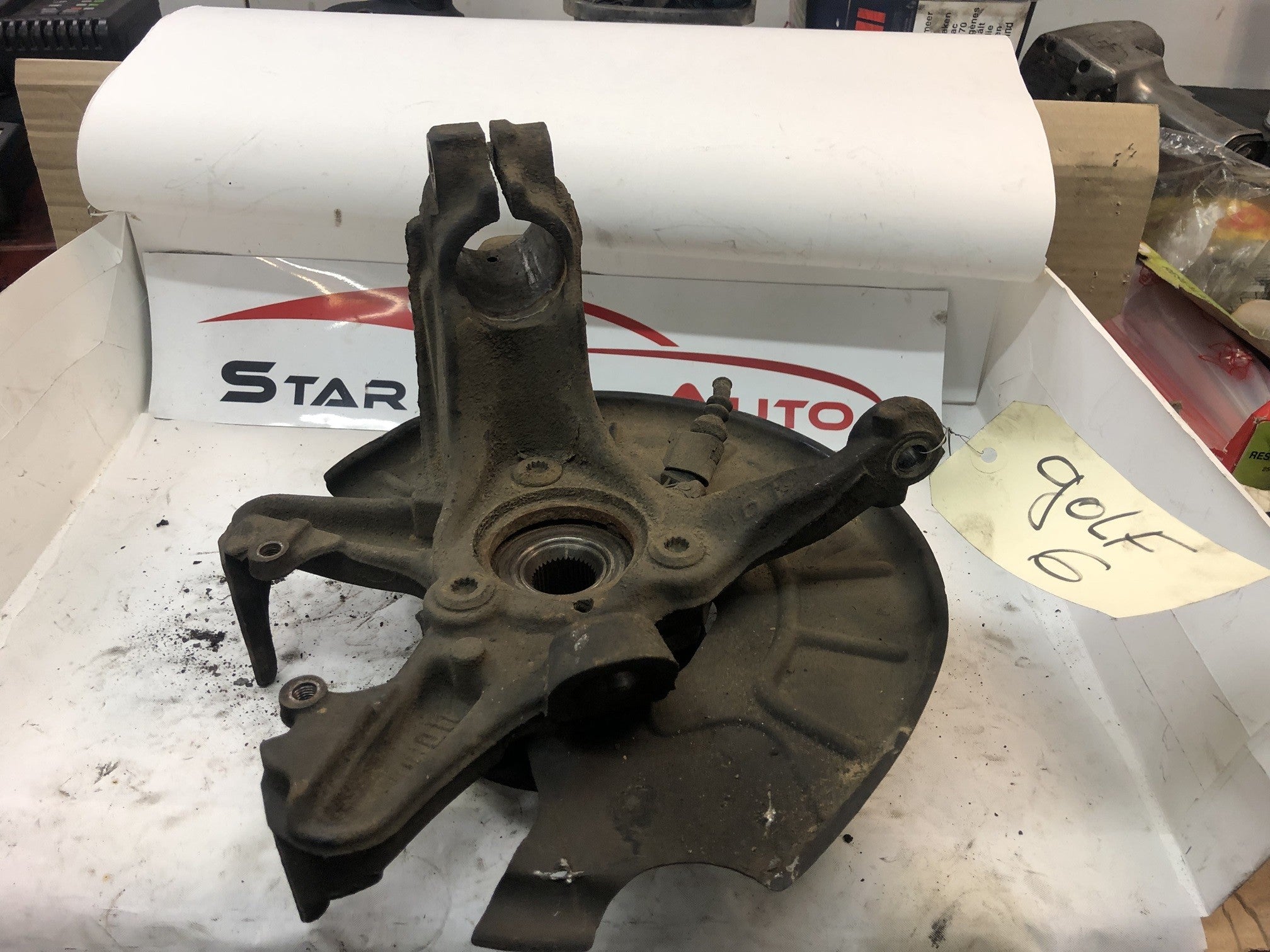 moyeu avant gauche avant droit Volkswagen golf 6 2011