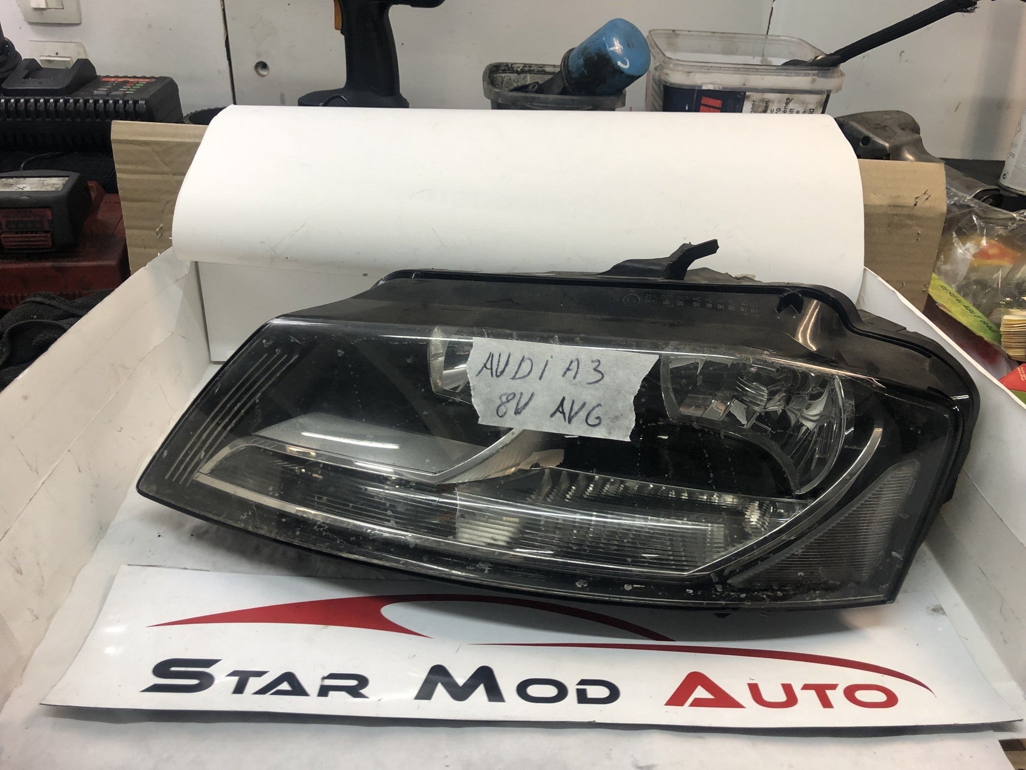 phare avant gauche Audi a3 8v année 2014