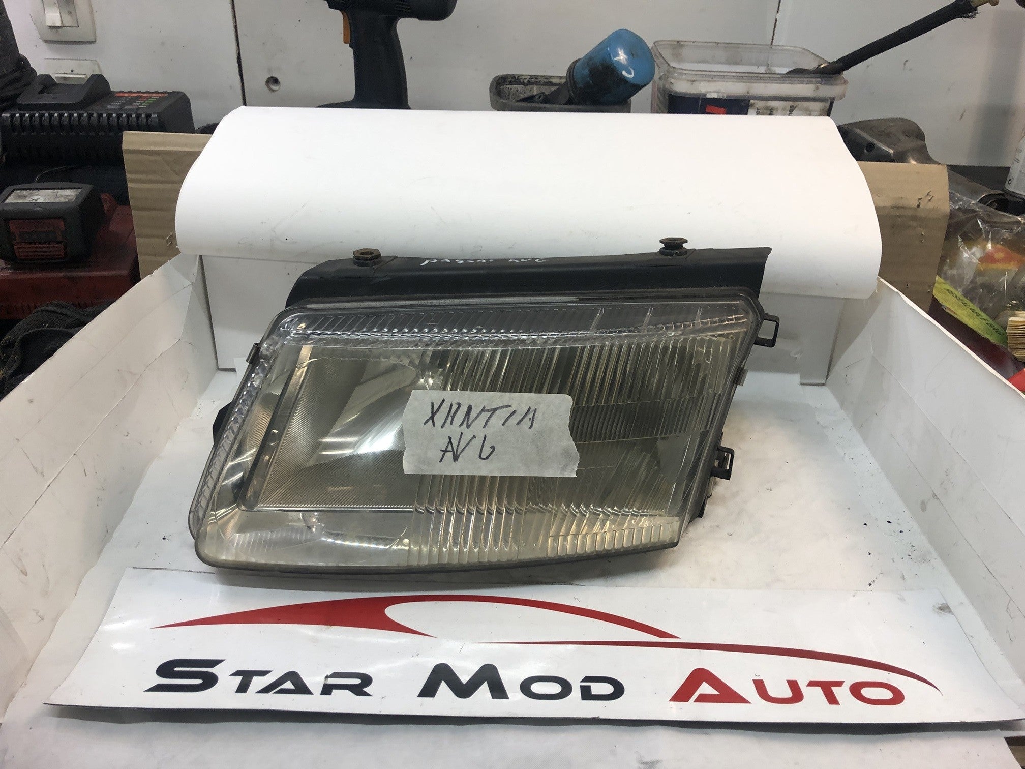 phare avant gauche et droit Citroën Xantia année 99