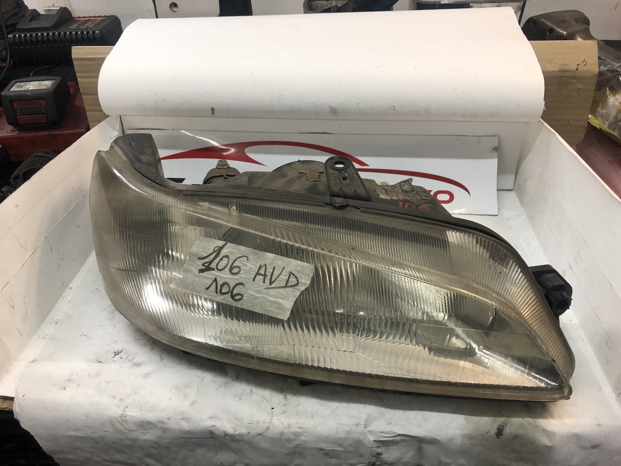 phare avant gauche et droit Peugeot 106 phase 2
