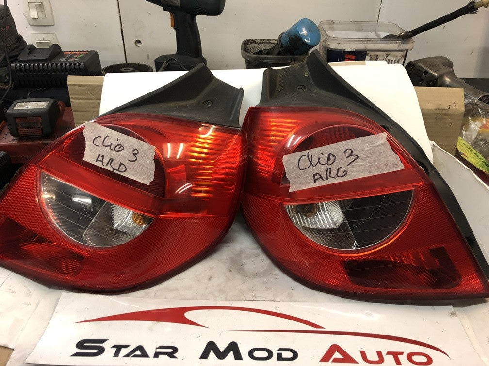 feux arrière gauche et droit Renault clio3 année 2006