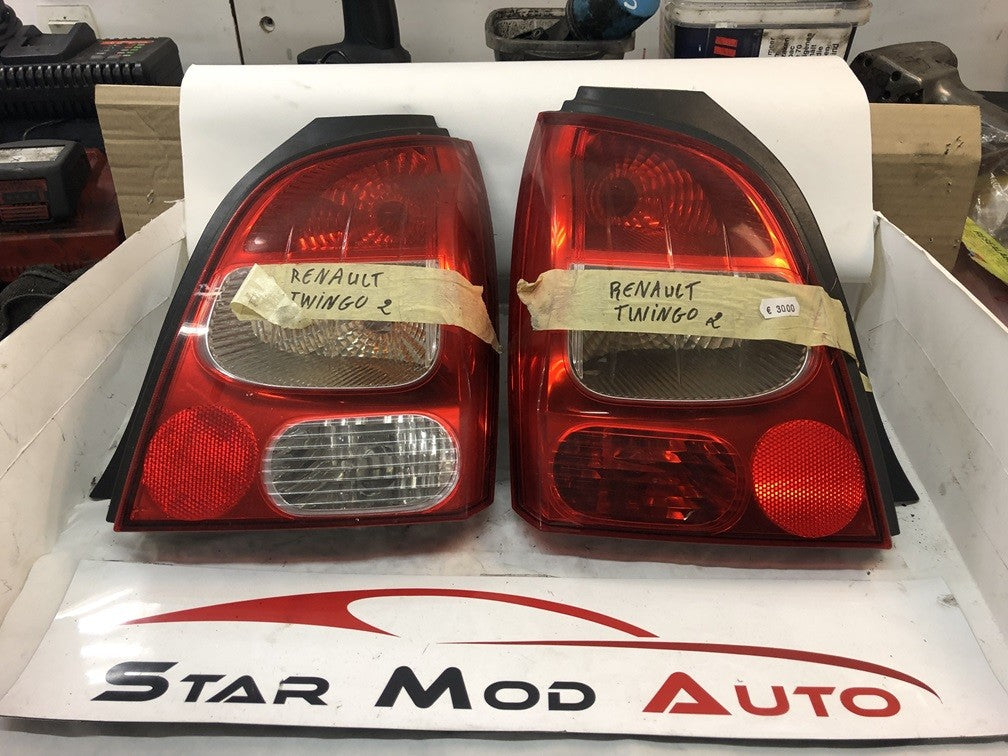 feux arrière gauche et droit Renault Twingo 3 année 2010