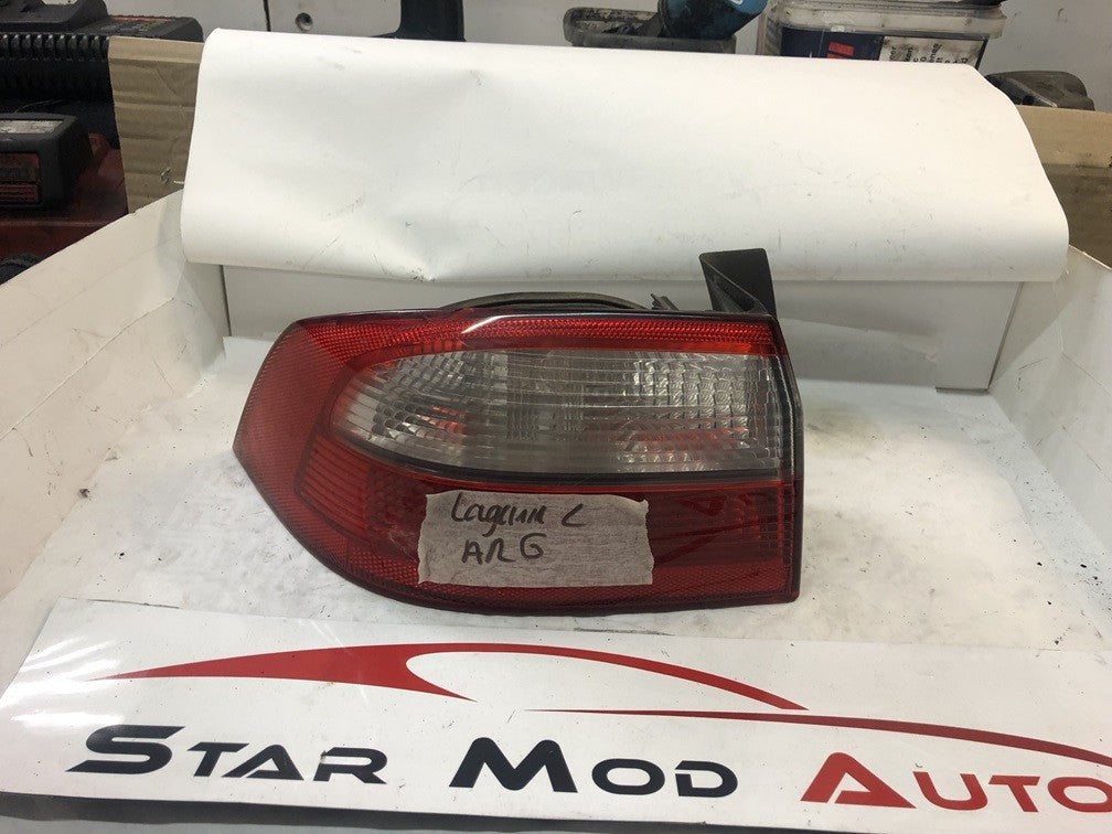 feux arrières gauche et droit Renault laguna 2 phase 1 année 2003