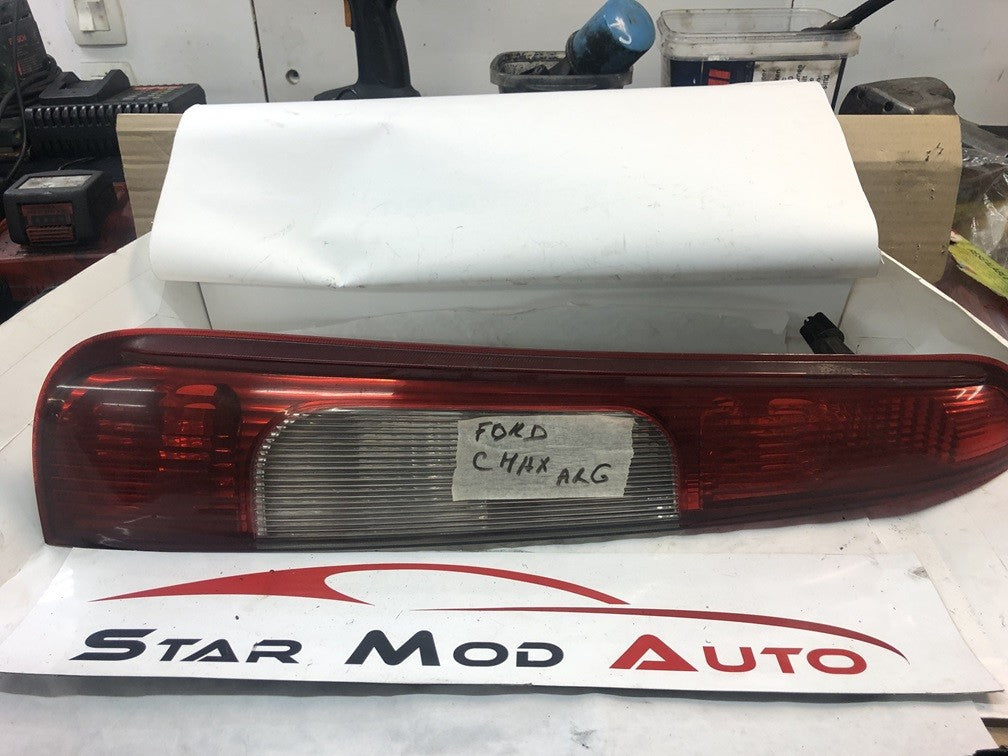 feux arrières gauche et droit Ford c max année 2006
