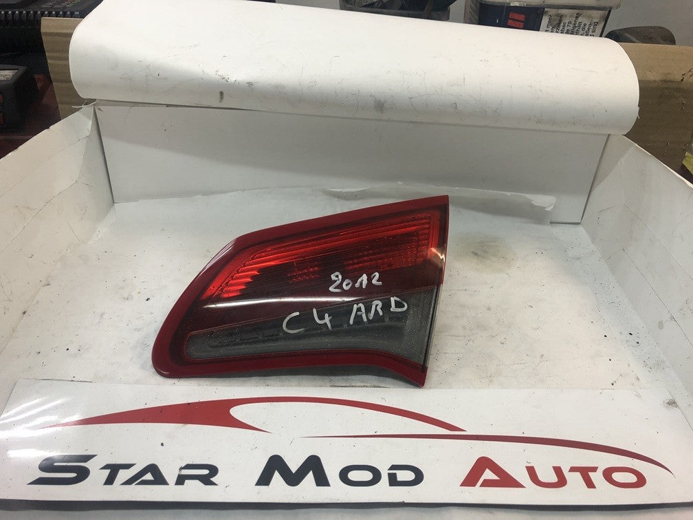 feux de malle arrière gauche et droit Citroën c4 année 2012