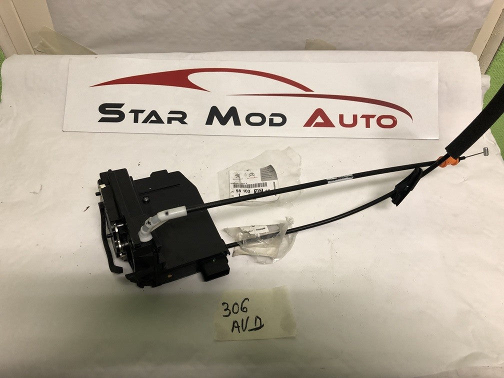 serrure de porte avant droit Peugeot 306 année 2003 neuf