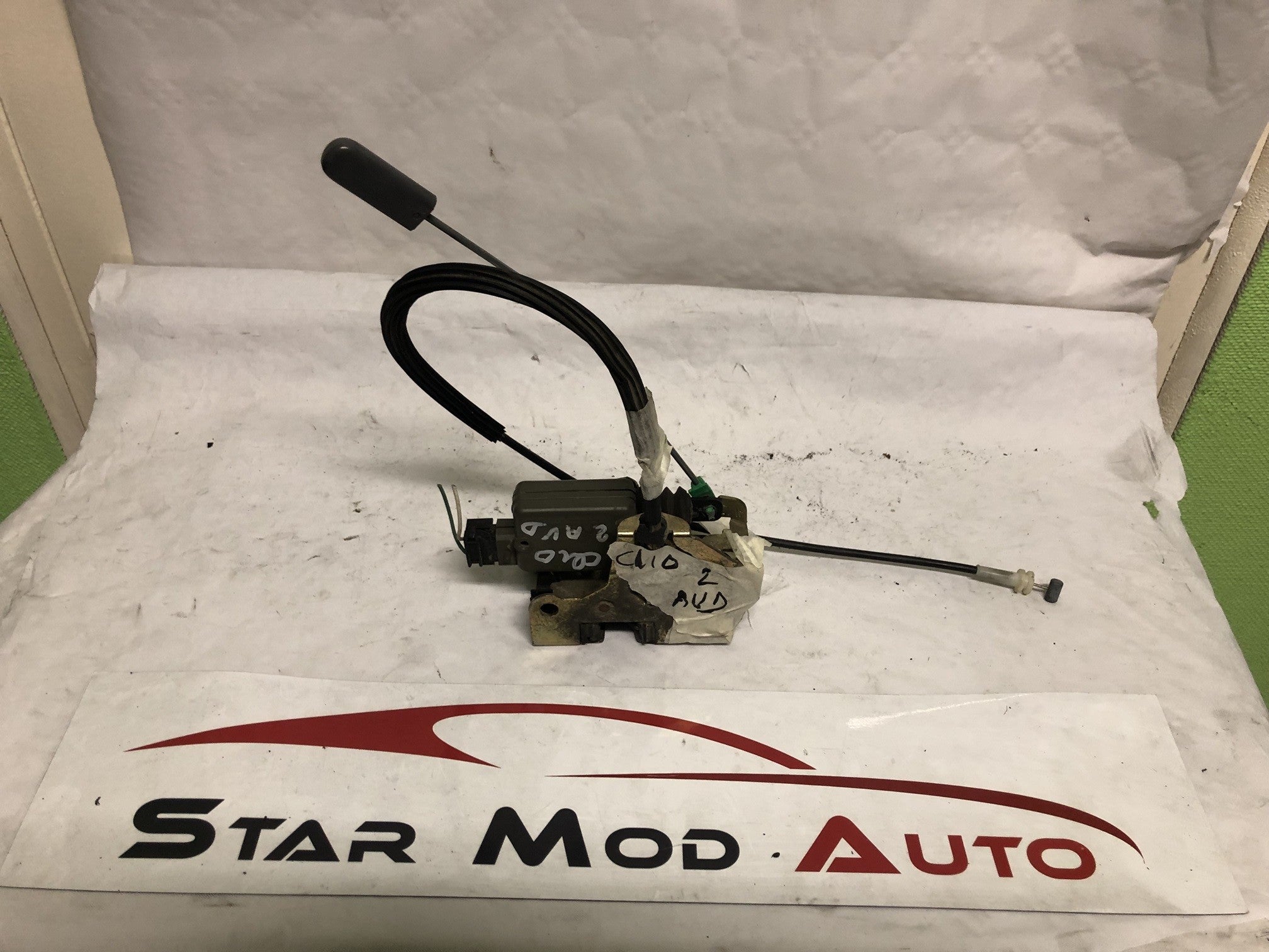 serrure de porte avant droit Renault clio2 année 2000 3 porte