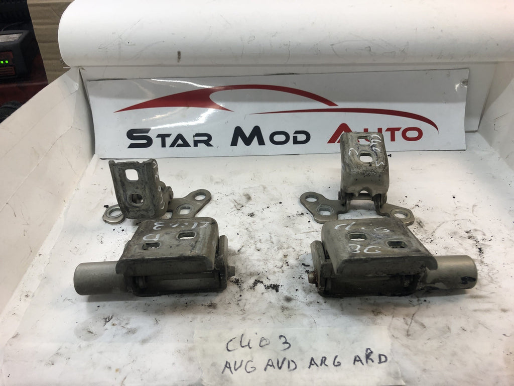 charnière de porte avant gauche et droit Renault Clio 3 année 2006 3 porte