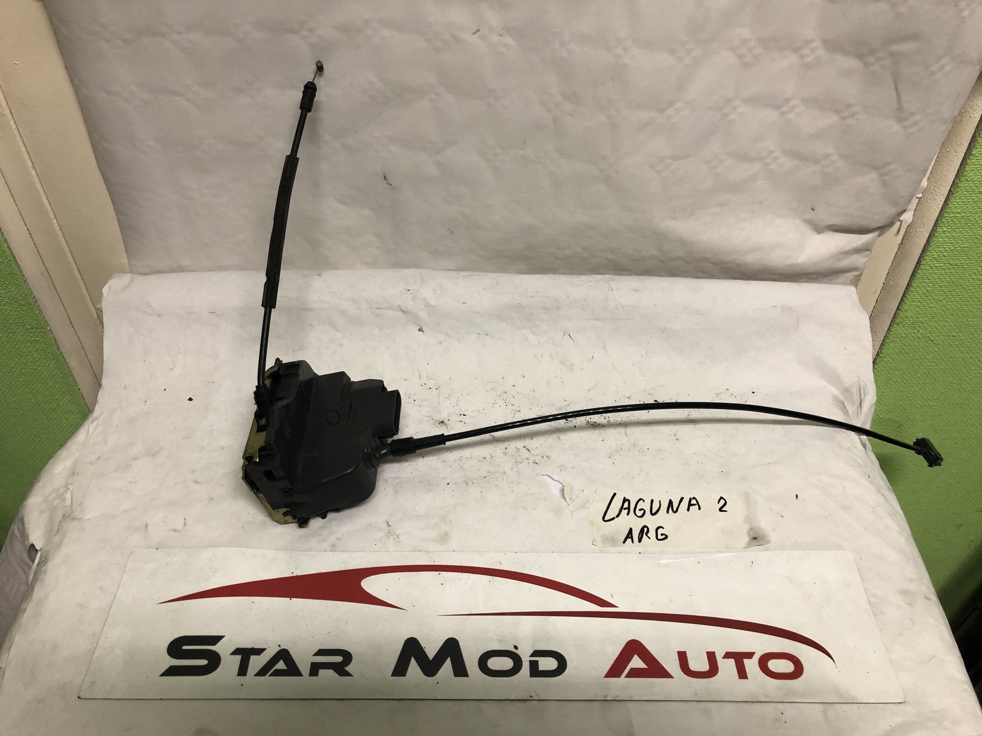 serrure de porte arrière gauche Renault laguna2 phase 2 année 2007