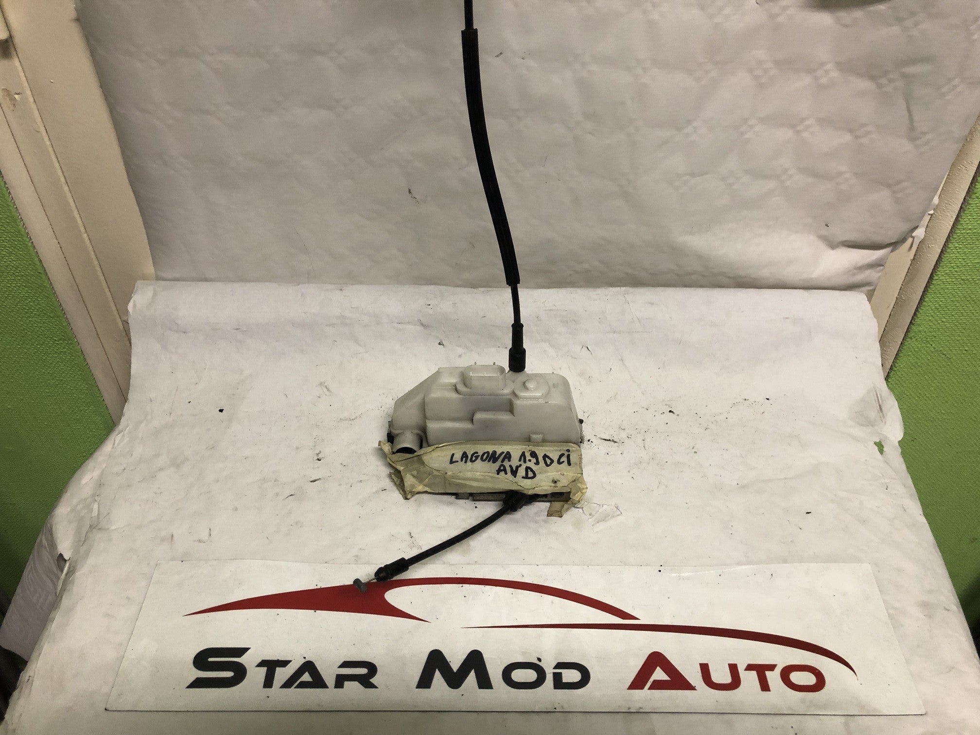 serrure de porte arrière droit Renault laguna 2 phase 2 année 2007