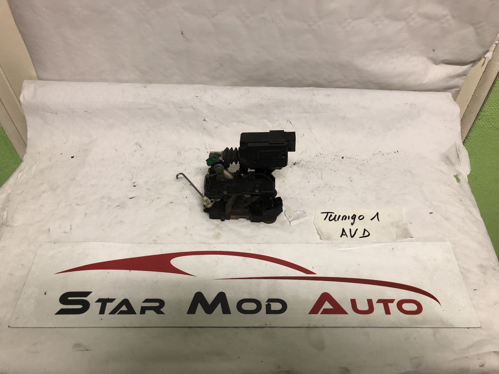 serrure de porte avant gauche et droit Renault Twingo 1