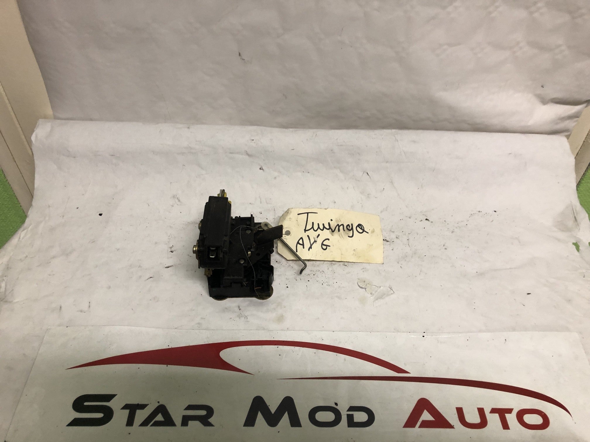 serrure de porte avant gauche et droit Renault Twingo 1