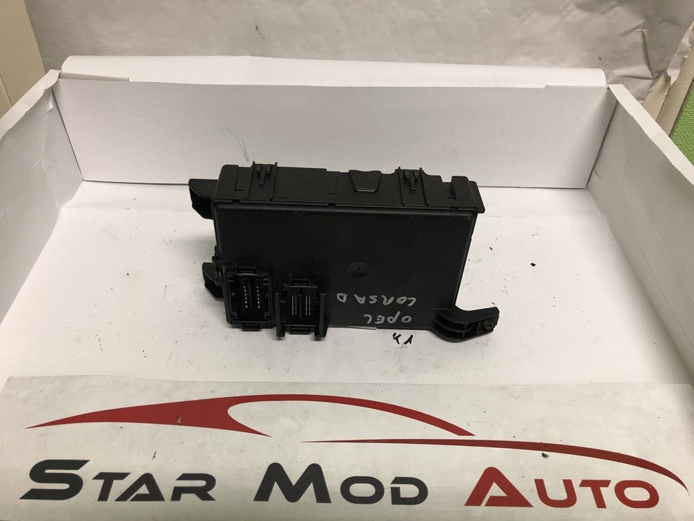 boitier fusible Opel corsa d 1.3 cdti année 2007