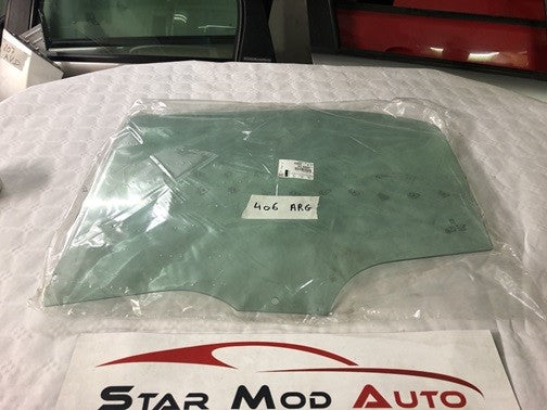 glace de porte arrière gauche Peugeot 406 neuf